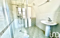 Sens, Bourgogne-Franche-Comté 89100