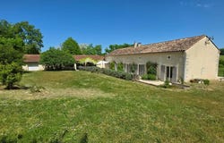 Douville, Nouvelle-Aquitaine 24155
