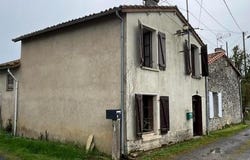 Champagne-Mouton, Poitou-Charentes 16350