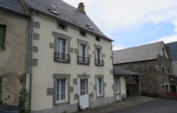 Beaune le Froid, Murol, Auvergne-Rhône-Alpes 63790