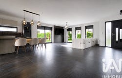 Renwez, Grand Est 08150