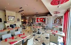Suze-la-Rousse, Rhône-Alpes 26790