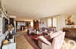 Renwez, Grand Est 08150
