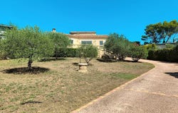 Villeneuve-lès-Avignon, Gard 30400