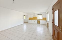 CASTRIES, Languedoc-Roussillon 34160
