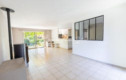 Vaison-la-Romaine, Provence-Alpes-Côte d'Azur 84110