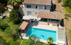 Lauris, Provence-Alpes-Côte d'Azur 84360
