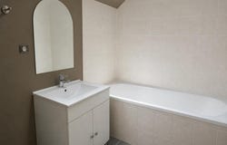 Ivry La Bataille, Normandy 27540