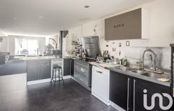 Vernou-la-Celle-sur-Seine, Île-de-France 77670