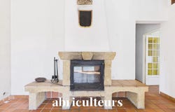 7 Avenue Fernand Julien, Lambesc, Provence-Alpes-Côte d'Azur 13410
