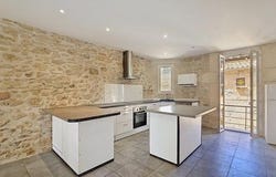 Meze, Languedoc-Roussillon 34140