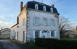 CIVRAY, Poitou-Charentes 86400