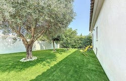 Roquebrune-Sur-Argens, Provence-Alpes-Côte d'Azur 83520
