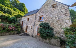Dinan, Brittany 22100