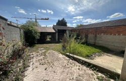 La Clayette, Burgundy 71800