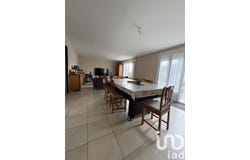 Bourges, Centre-Val de Loire 18000