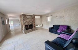 Besse-Sur-Issole, Provence-Alpes-Côte d'Azur 83890