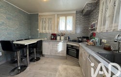 Châteaudun, Centre-Val de Loire 28200