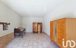 Donzy, Bourgogne-Franche-Comté 58220