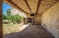 Cabrières-d'Avignon, Provence-Alpes-Côte-d'Azur 84220