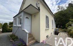 Plounévez-Moëdec, Brittany 22810