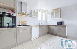 Romilly-sur-Seine, Grand Est 10100