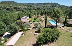 Cadenet, Provence-Alpes-Côte-d'Azur 84160