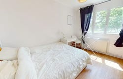 Rue Pétetin, Bron, Auvergne-Rhône-Alpes 69500