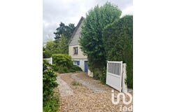 Saint-Pierre-des-Fleurs, Normandy 27370