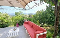 Lauris, Provence-Alpes-Côte d'Azur 84360