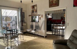 Saint-Denis-de-Pile, Aquitaine 33910