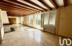 Mandres-les-Roses, Île-de-France 94520