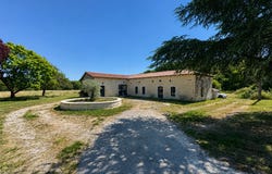 Berneuil, Poitou-Charentes 16480