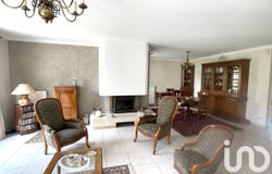 Mandres-les-Roses, Île-de-France 94520