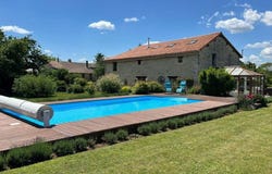 Civray, Poitou-Charentes 86400