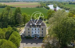 Sens, Burgundy 89100