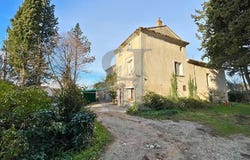 Carpentras, Provence-Alpes-Côte d'Azur 84200