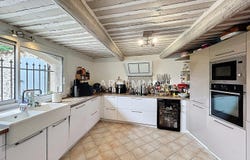 Lagnes, Provence-Alpes-Côte-d'Azur 84800