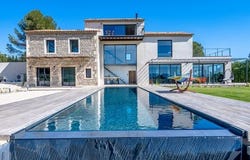 Arles, Provence-Alpes-Côte d'Azur 13550