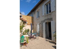 Montmoreau-Saint-Cybard, Poitou-Charentes 16190