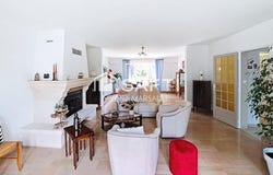 Luynes, Centre 37230
