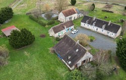 Le Petit-Pressigny, Centre 37350
