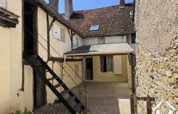 Arnay-le-Duc, Burgundy 21230