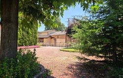 Mâcon, Burgundy 71000