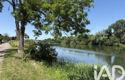 Poses, Normandy 27740