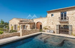 Oppède, Provence-Alpes-Côte d'Azur 84580