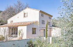 Saint-Saturnin-lès-Apt, Provence-Alpes-Côte-d'Azur 84490