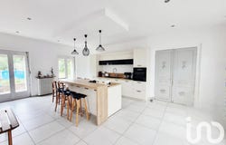 Douvrin, Hauts-de-France 62138
