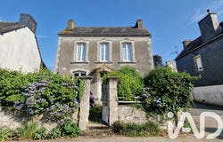Maël-Carhaix, Brittany 22340