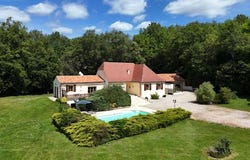 Saint-Cyprien, Nouvelle-Aquitaine 24220